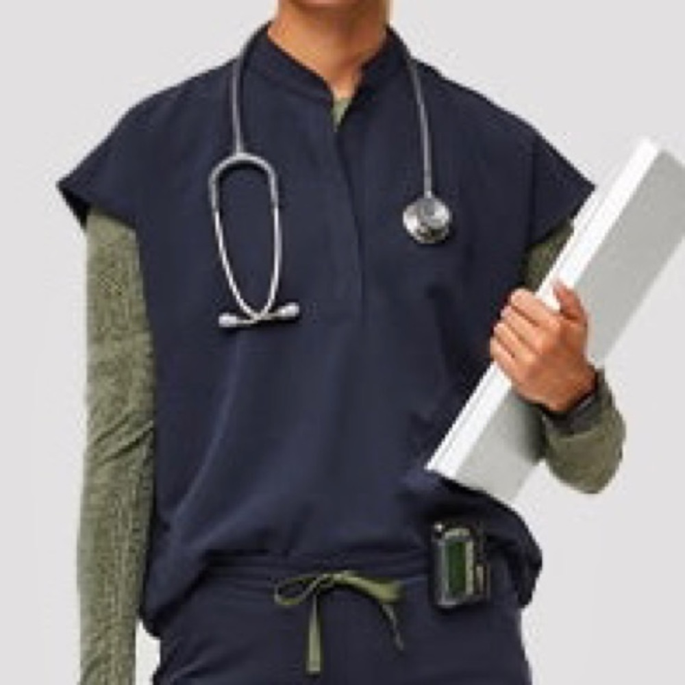 FIGS quiet navy rafaela xs scrub top